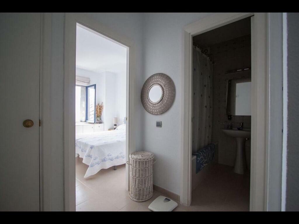 Apartment By The Beach Sitio de Calahonda Екстериор снимка