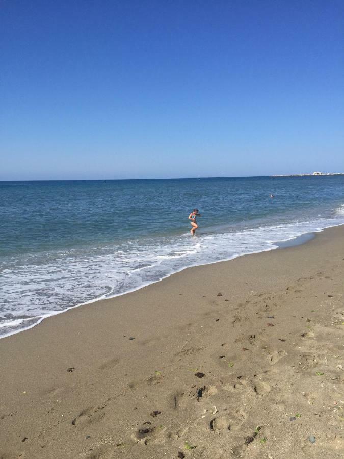 Apartment By The Beach Sitio de Calahonda Екстериор снимка