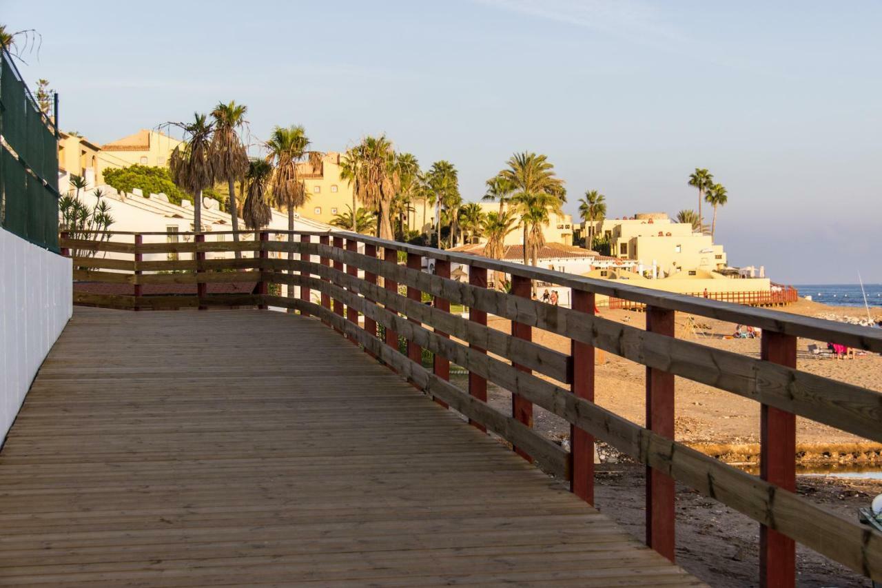 Apartment By The Beach Sitio de Calahonda Екстериор снимка